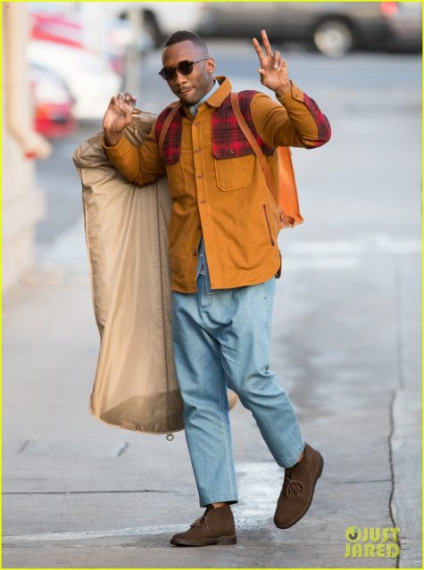phong cach thoi trang mahershala ali elle man 6