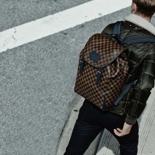 8 mẫu túi xách thời trang "must have" của đàn ông