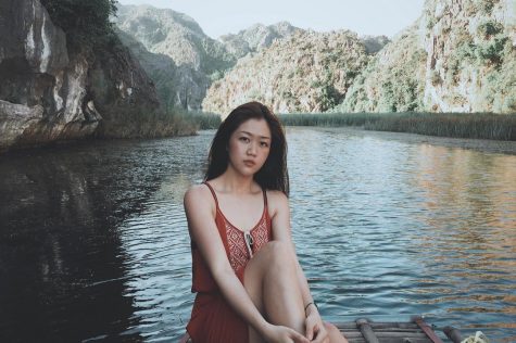 nu tiep vien hang khong - ELLE Man -10