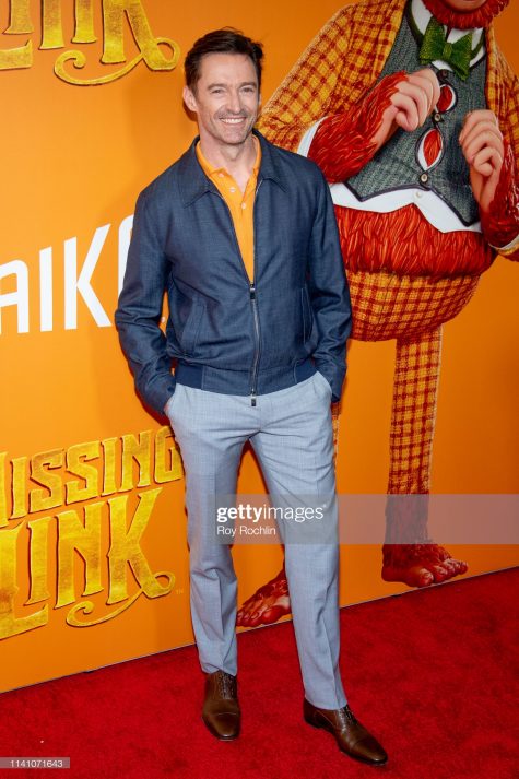 Hugh Jackman mang đến màu sắc tươi trẻ cho outfit tham dự sự kiện. Ảnh: Getty Images