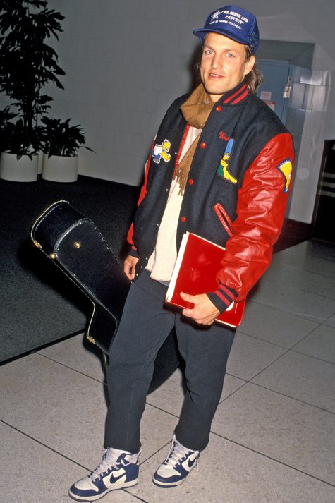 phong cách thời trang-Woody Harrelson tại sân bay
