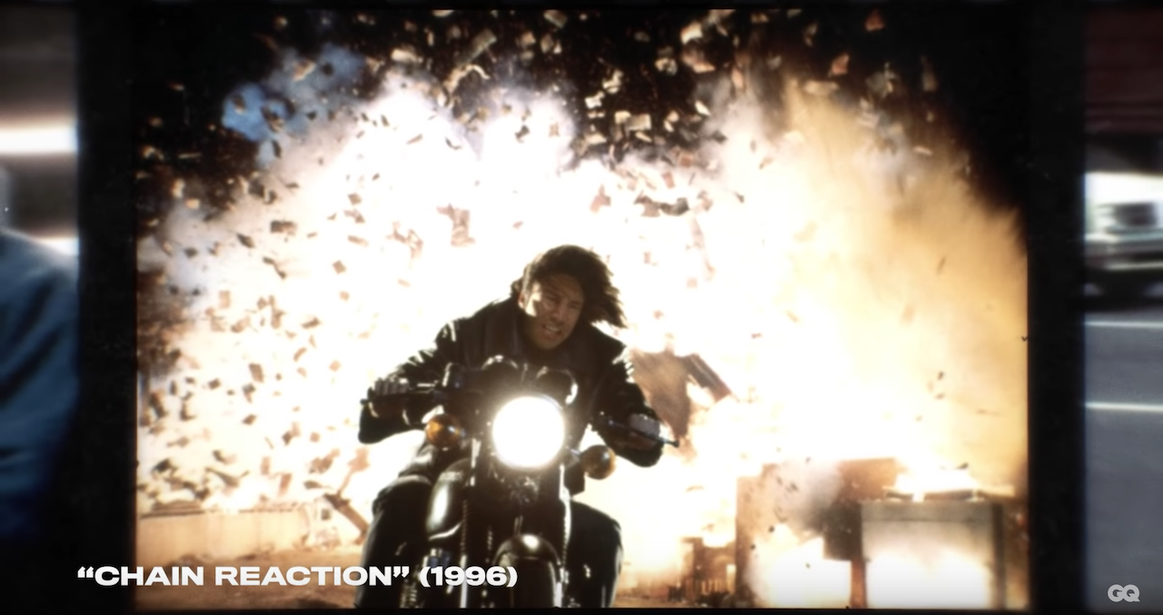 diễn viên Keanu Reeves trong cảnh phim chain reaction