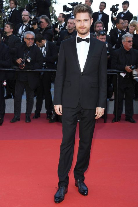 thời trang thảm đỏ - lukas dhont ặc suit đến cannes 2019