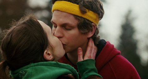 hôn người yêu-cặp song hít nhau vô phim Juno