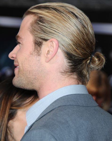 diễn viên chris hemsworth - kiểu tóc man bun