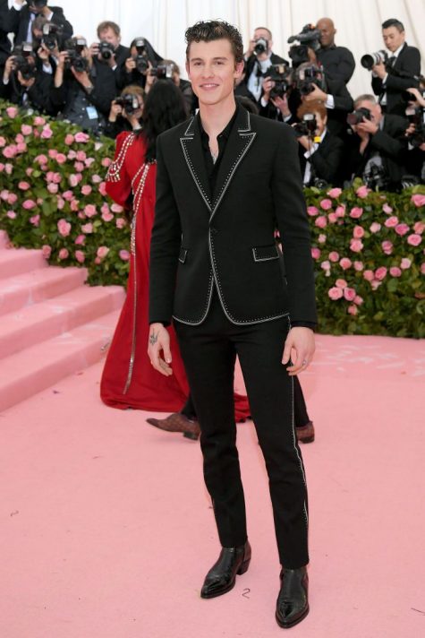 Shawn Mendes nhạt nhòa trên thảm đỏ Met Gala 2019. Ảnh: Getty Images