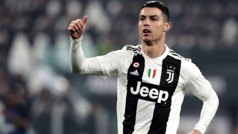Forbes Top 100 vận động viên thu nhập cao nhất 2019 - Cristiano Ronaldo