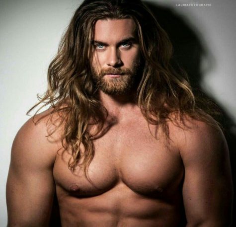 kiểu tóc nam dài của brock o'hurn