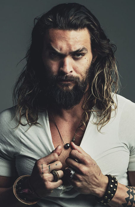 kiểu tóc nam dài của diễn viên jason momoa