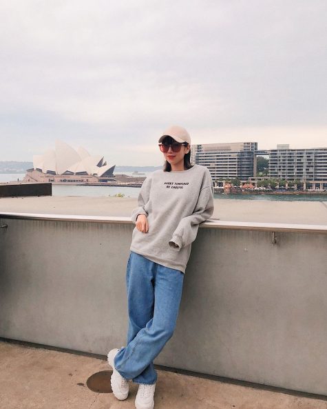 ELLE Style Awards ELLE Man Min đứng bên cầu
