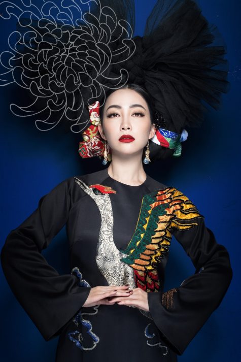 nghệ sĩ múa Linh Nga trong thiết kế áo dài của NTK Thủy Nguyễn