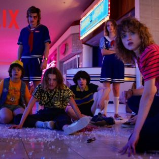 Thời trang phim Stranger things: Hoài niệm của thập niên 80