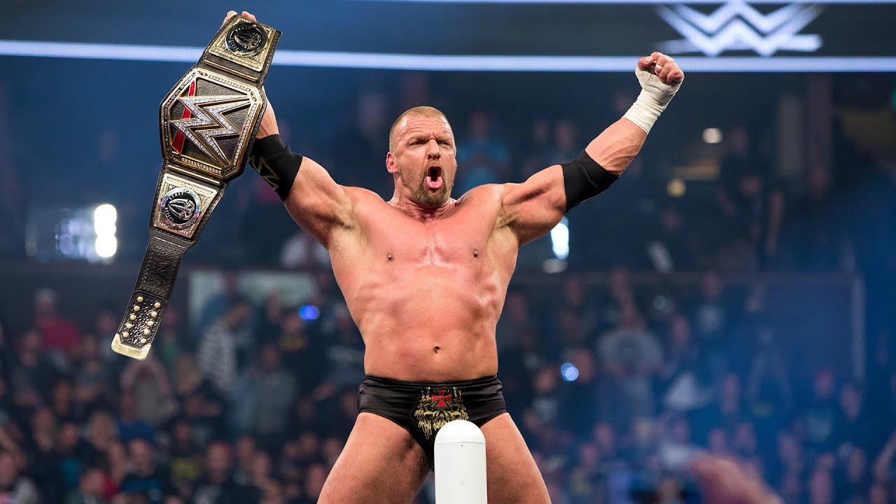Đô vật WWE cung Sư Tử Triple H