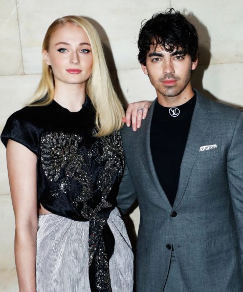 Joe Jonas và Sophie Turner