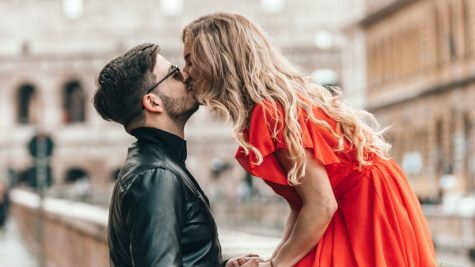 Bí quyết chinh phục phụ nữ Sư Tử: Hãy yêu bằng một trái tim nồng nhiệt!