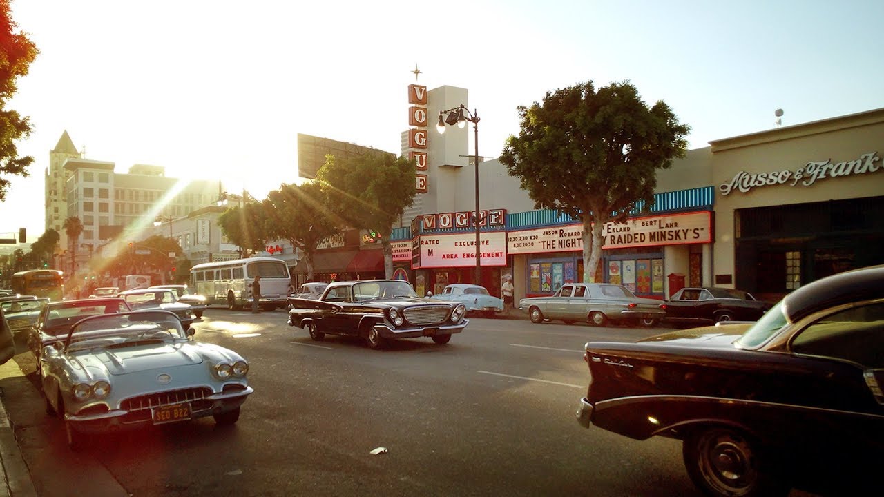 đường phố Hollywood của những năm 60 hiện lên tràn ngập màu sắc rực rỡ