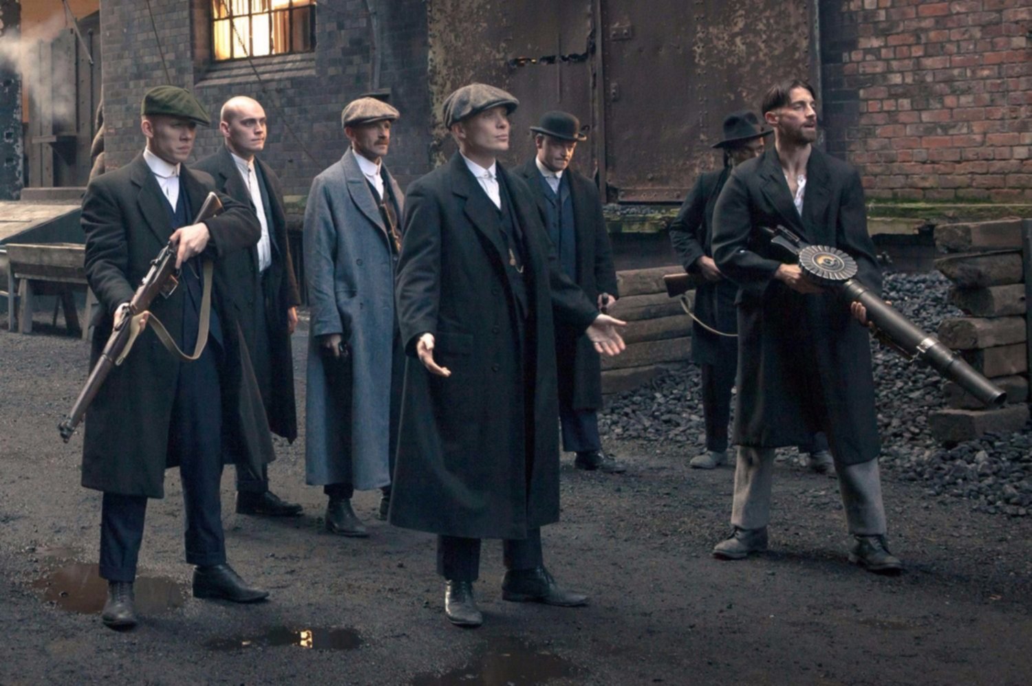 Thời trang phim Peaky Blinder: Sức quyến rũ của phong cách Anh | ELLE Man  Việt Nam