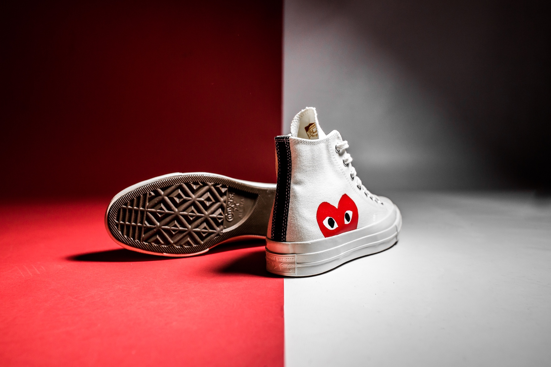 bản phối COMME des GARCON PLAY x Converse Chuck Taylor All Star