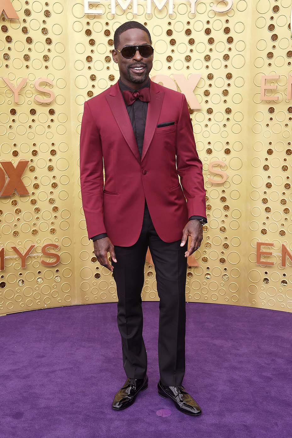 Sterling K. Brown trong trang phục của Brioni tại lễ trao giải Emmy 2019