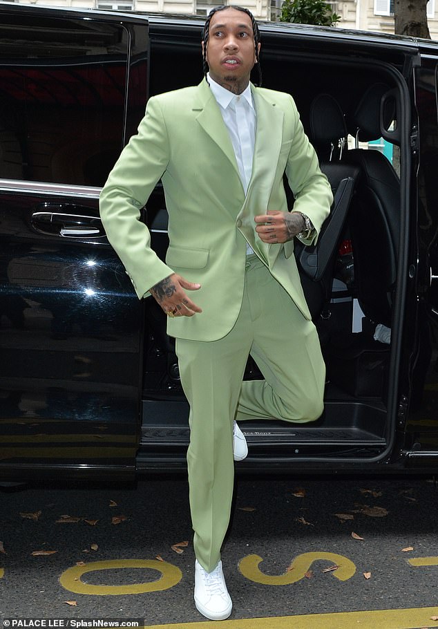 rapper Tyga - sao nam mặc đẹp tuần cuối tháng 9
