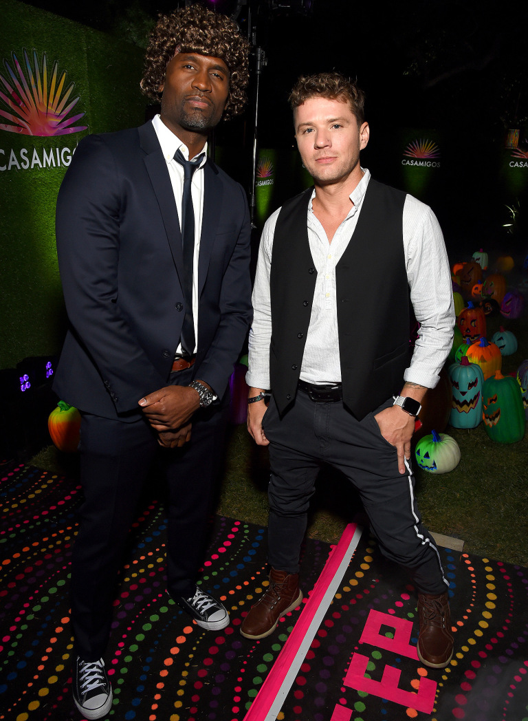 Brian Washington & Ryan Phillippe tham dự buổi tiệc Casamigos Halloween 2019