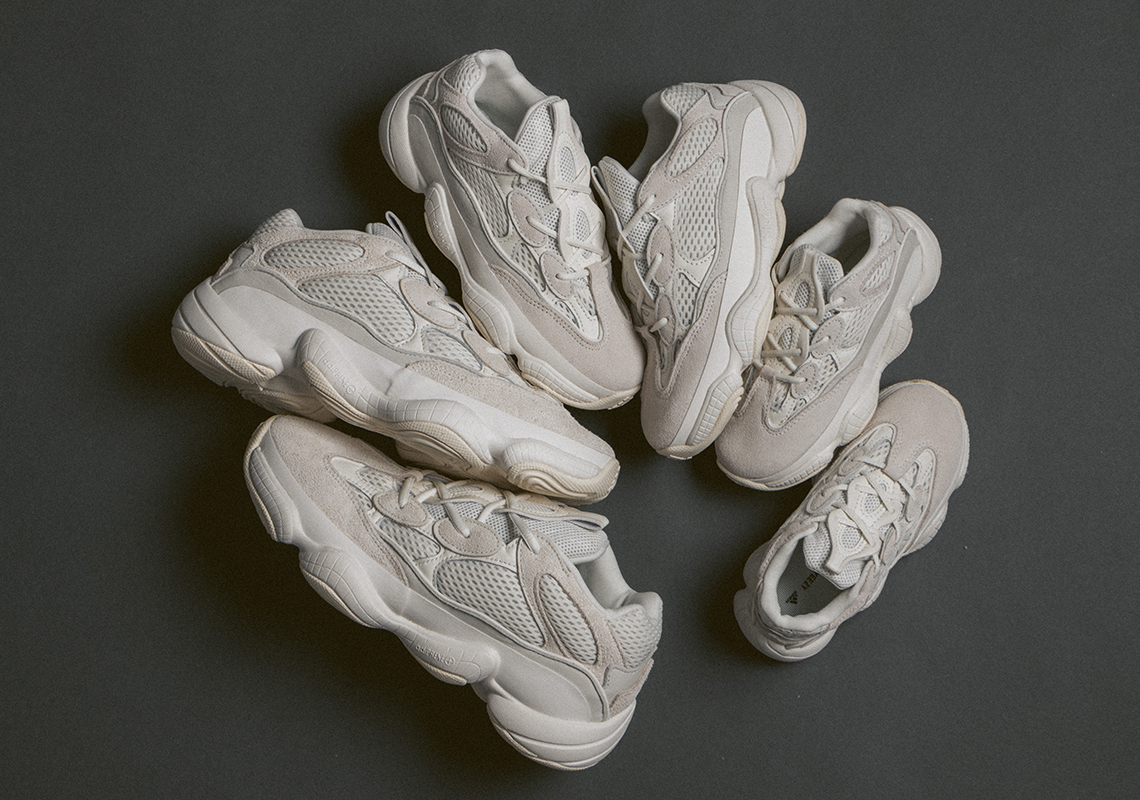 Đôi giày Adidas Yeezy 500 Bone White