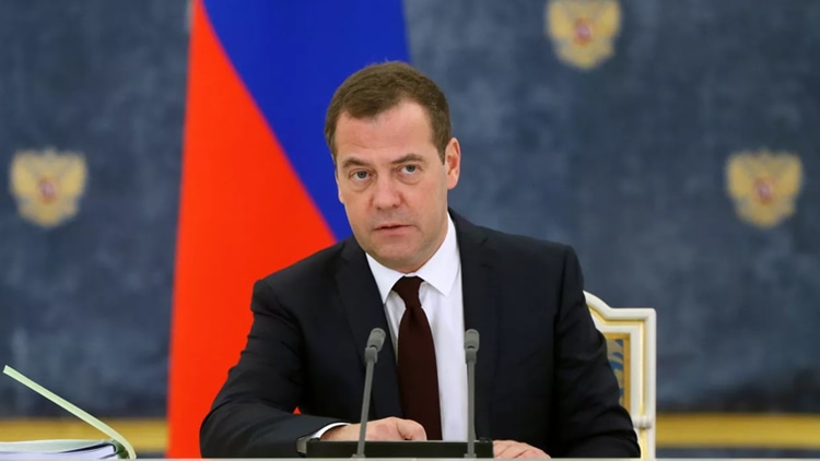 Dmitry Medvedev-elleman-1219 