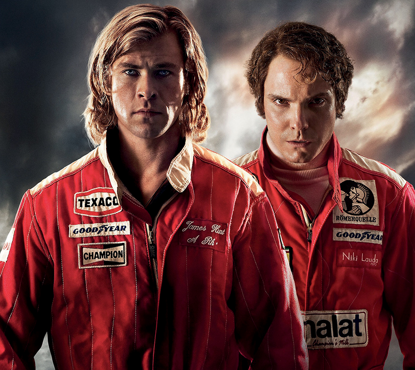 Chris Hemsworth và Niki Lauda trong phim “Rush” (2013)