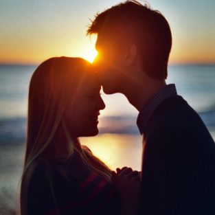 9 lý do khiến bạn gặp khó khăn trong việc tìm kiếm tình yêu đích thực