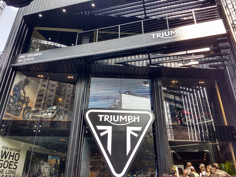 logo-thuong-hieu-triumph-elle-man-a