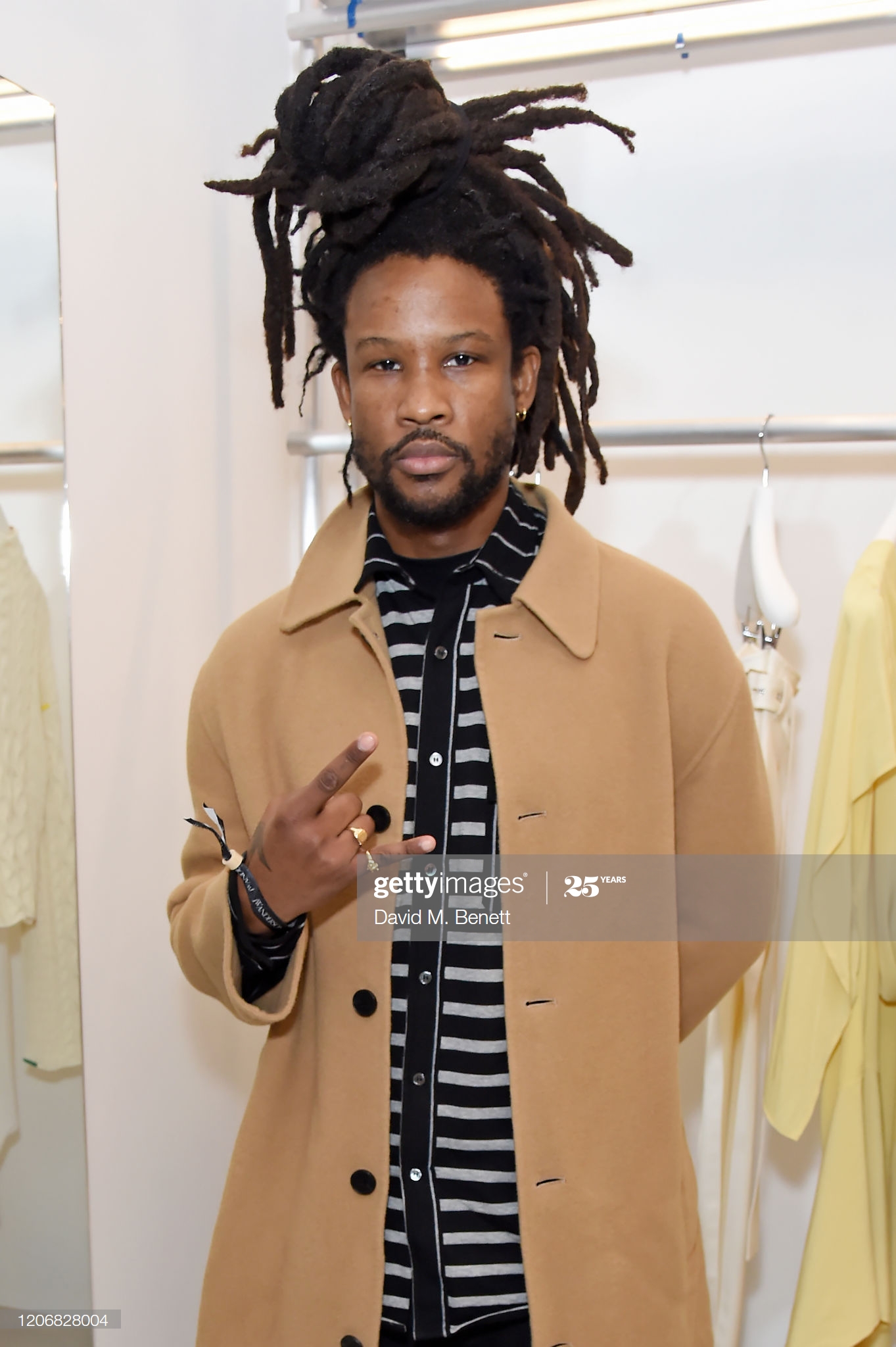 akinola davies jr 2-elleman-0320 