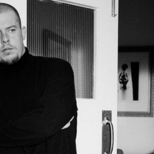 Alexander McQueen: "Đứa con ngông" nay đã ngủ yên