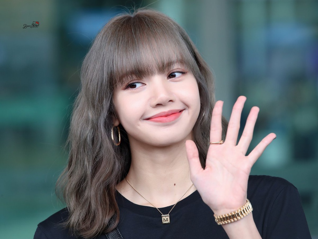 nữ ca sỹ lisa blackpink 