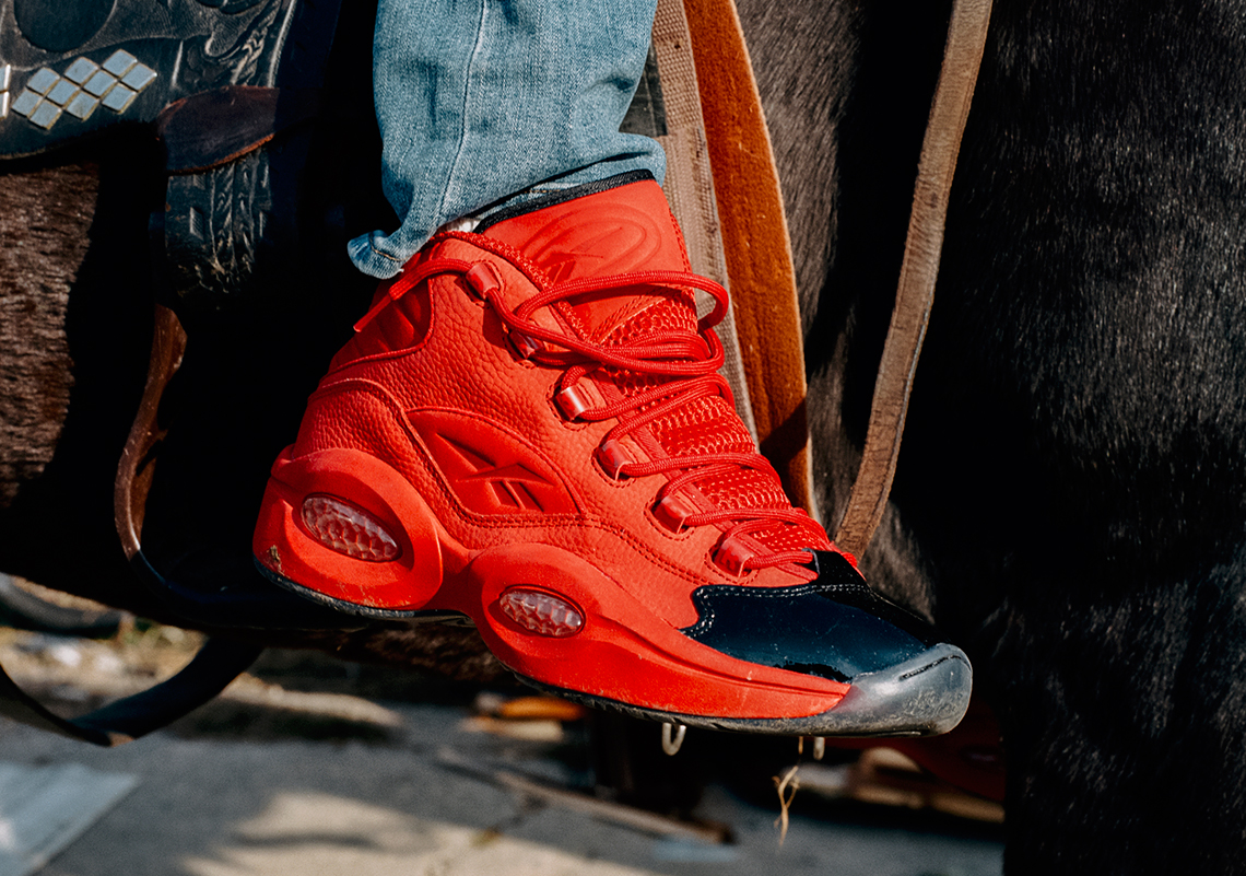 giay chunky sneaker reebok question mid - elle man