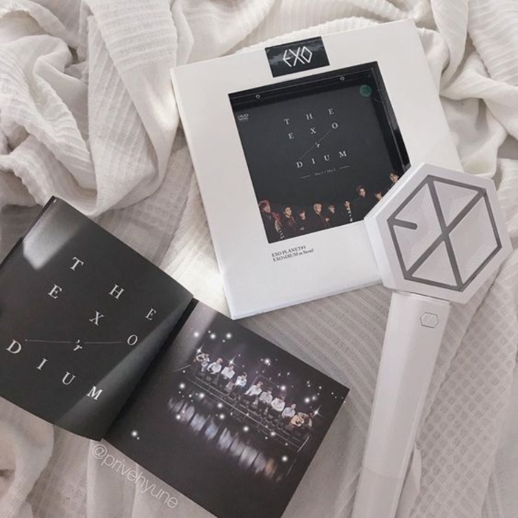 cong nghiep giai tri han quoc merch exo - elle man