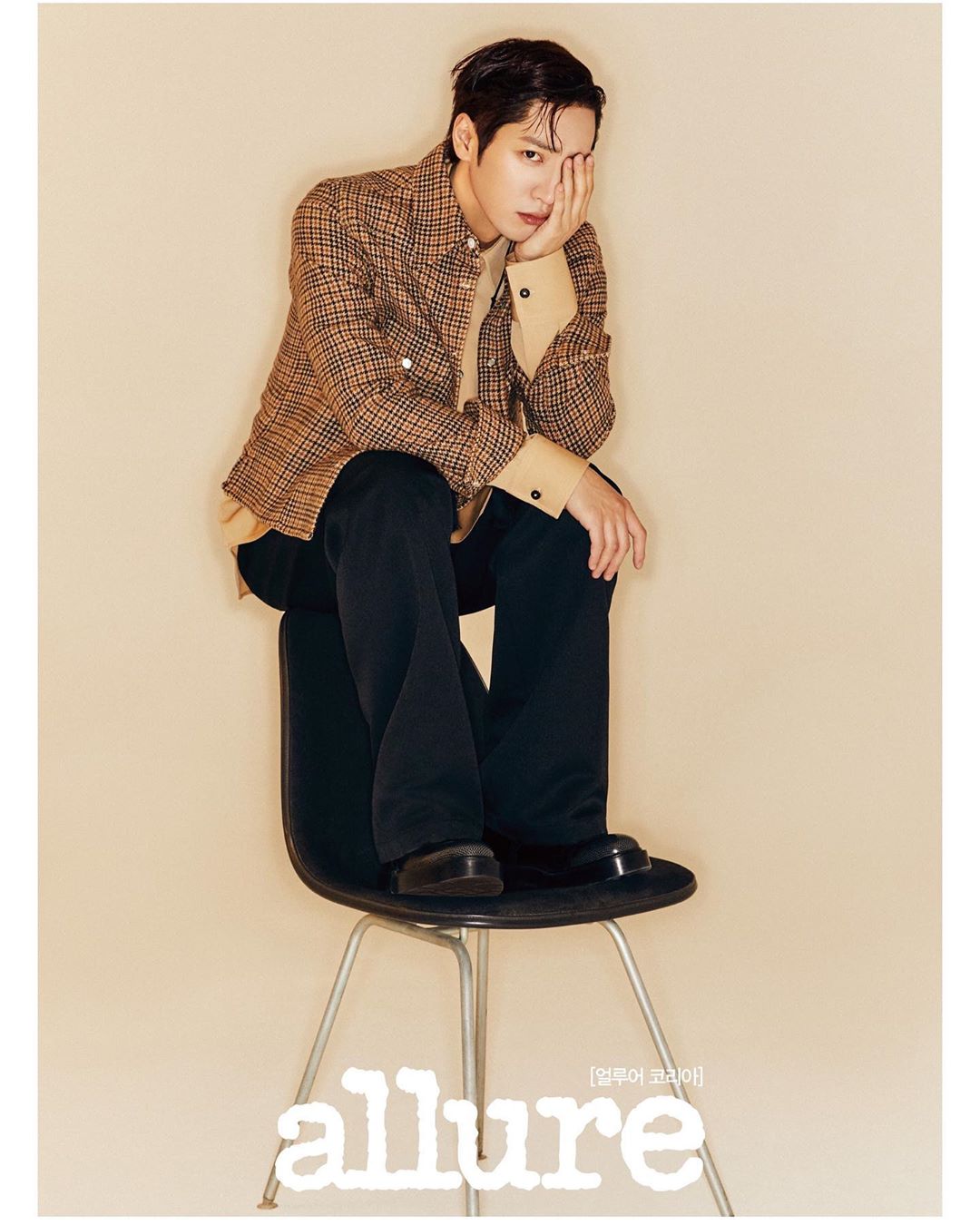 lee sang yeob 2-elleman-0420 