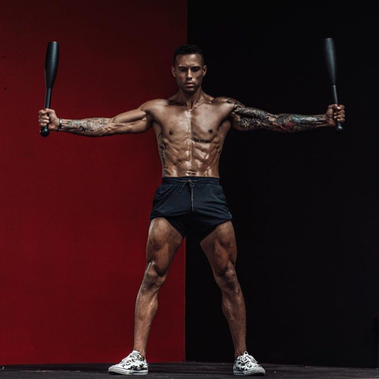 Quái vật thể hình Michael Vazquez: Động lực phá vỡ giới hạn | ELLE Man