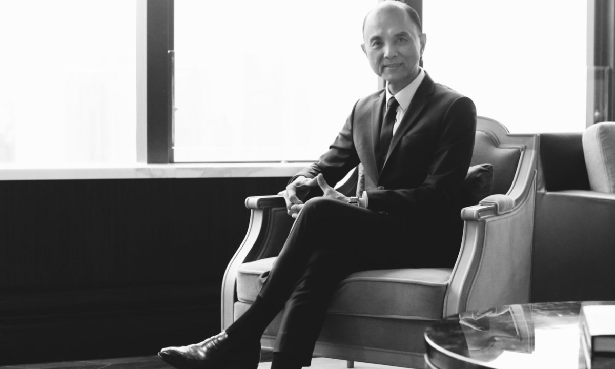 Prof. Jimmy Choo, OBE: “Linh hồn của làng thời trang châu Á” | ELLE Man