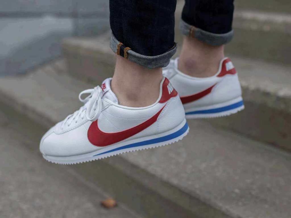 giay-sneakers-nike-cortez-trong-phim-elle-man-1.jpg