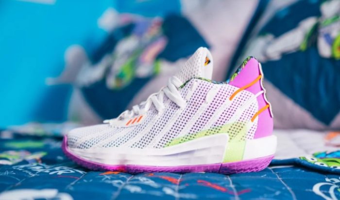 giày thể thao ( 1-8.10.2020- -Adidas-Buzz-x-Dame-7-Shoes-Toy-Story-700x413