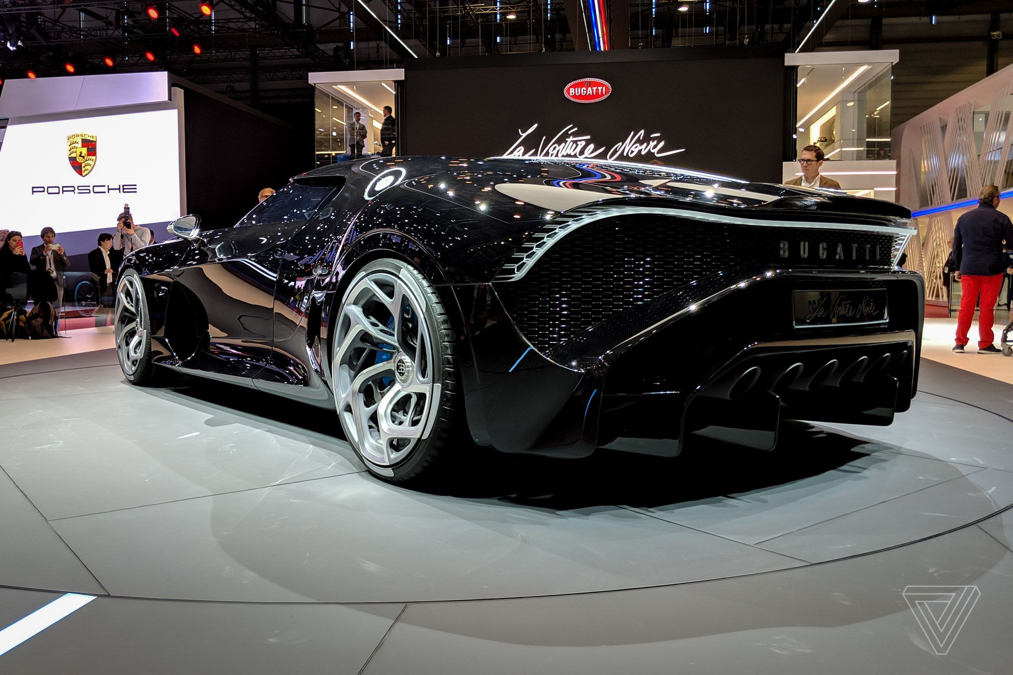 sieu xe dat nhat the gioi 2021 Bugatti La Voiture Noire elle man 2