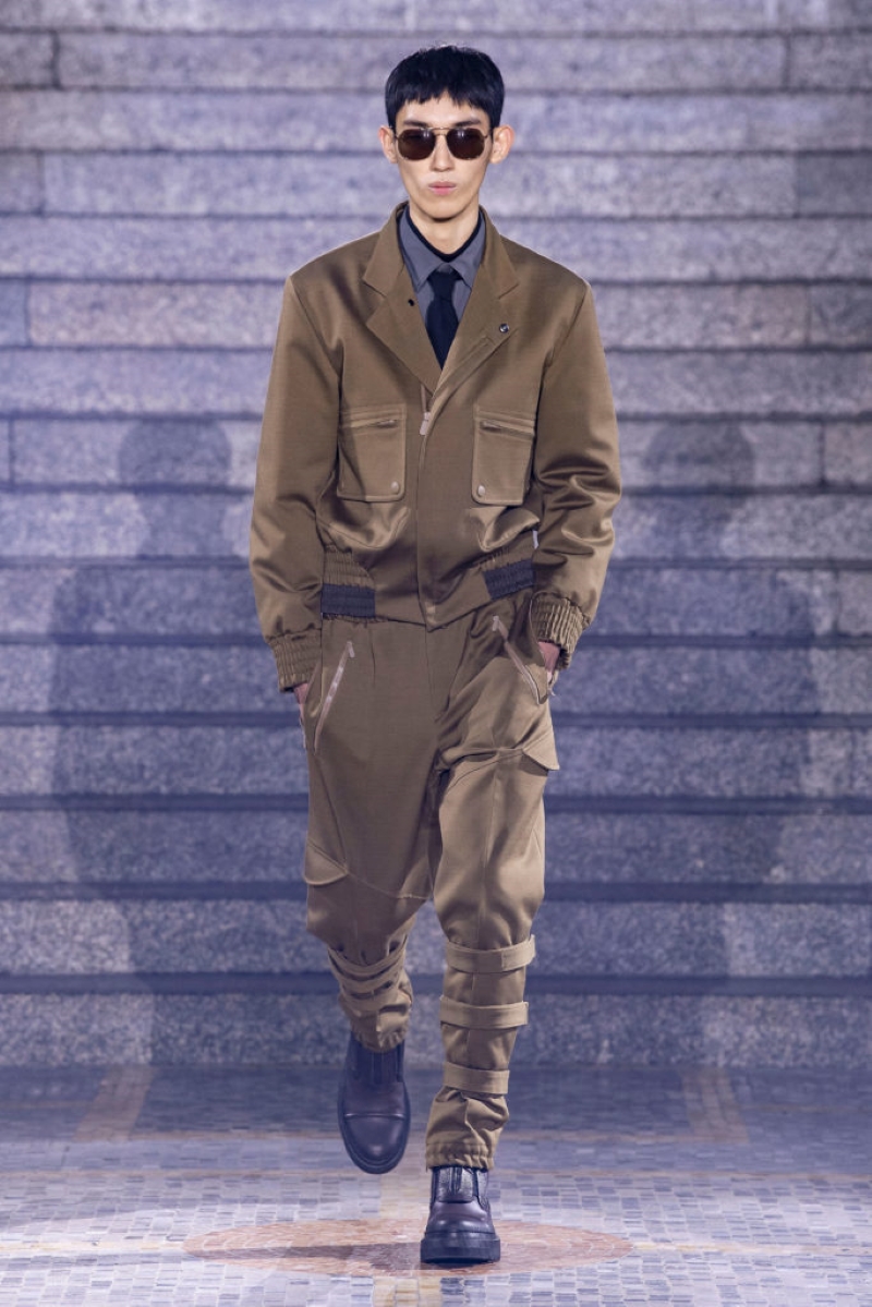 thoi trang di mua - elle man - style calendar #3 - technical jacket - cargo - ermenegildo zegna fw19 -man of metropolis2