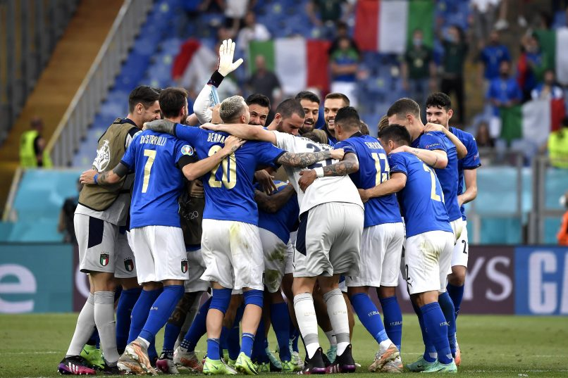 ội tuyển Ý ăn mừng chiến thắng sau trận gặp đội tuyển Xứ Wales Euro 2020.