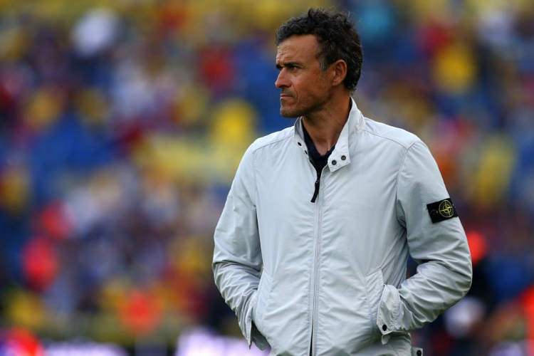 Luis Enrique cùng chiếc áo khoác Stone Island yêu thích