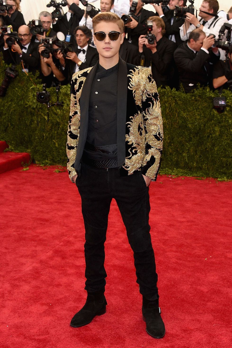 Justin Bieber cùng bộ suit tâm điểm tại Met Gala 2015