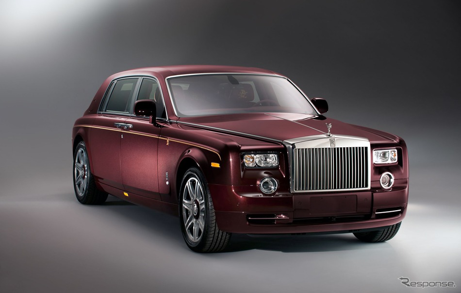 rolls-royce-phantom-year-of-drago