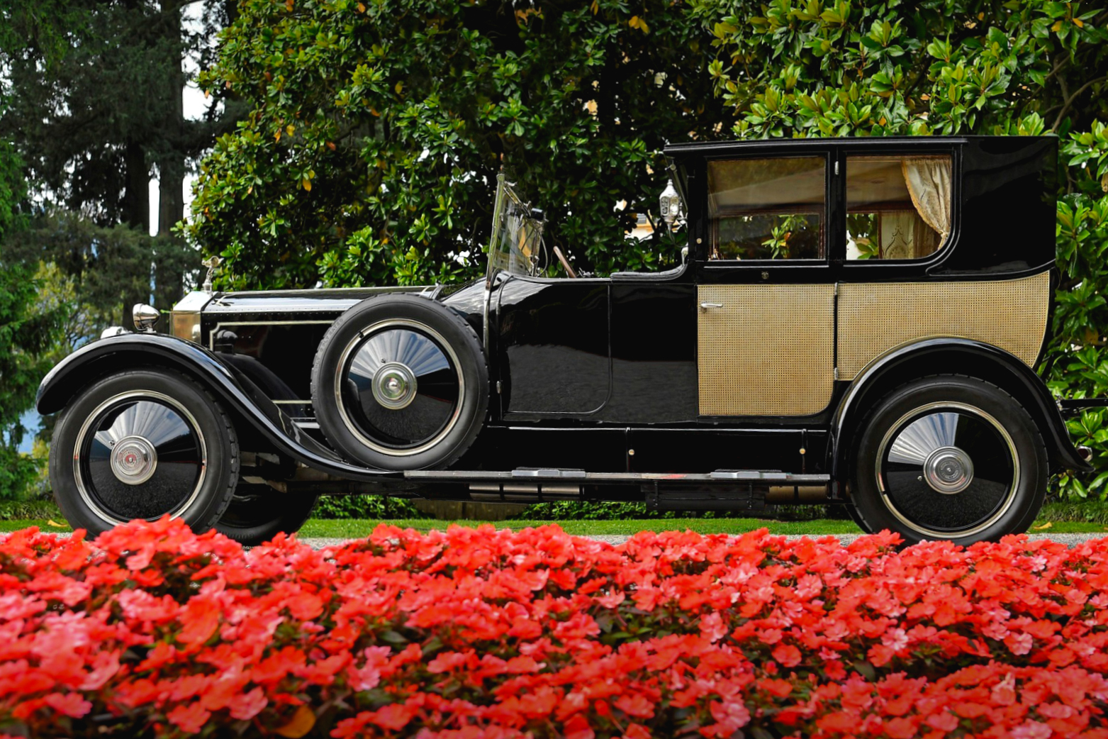 Chiếc Rolls-Royce Phantom Brougham De Ville (1926).