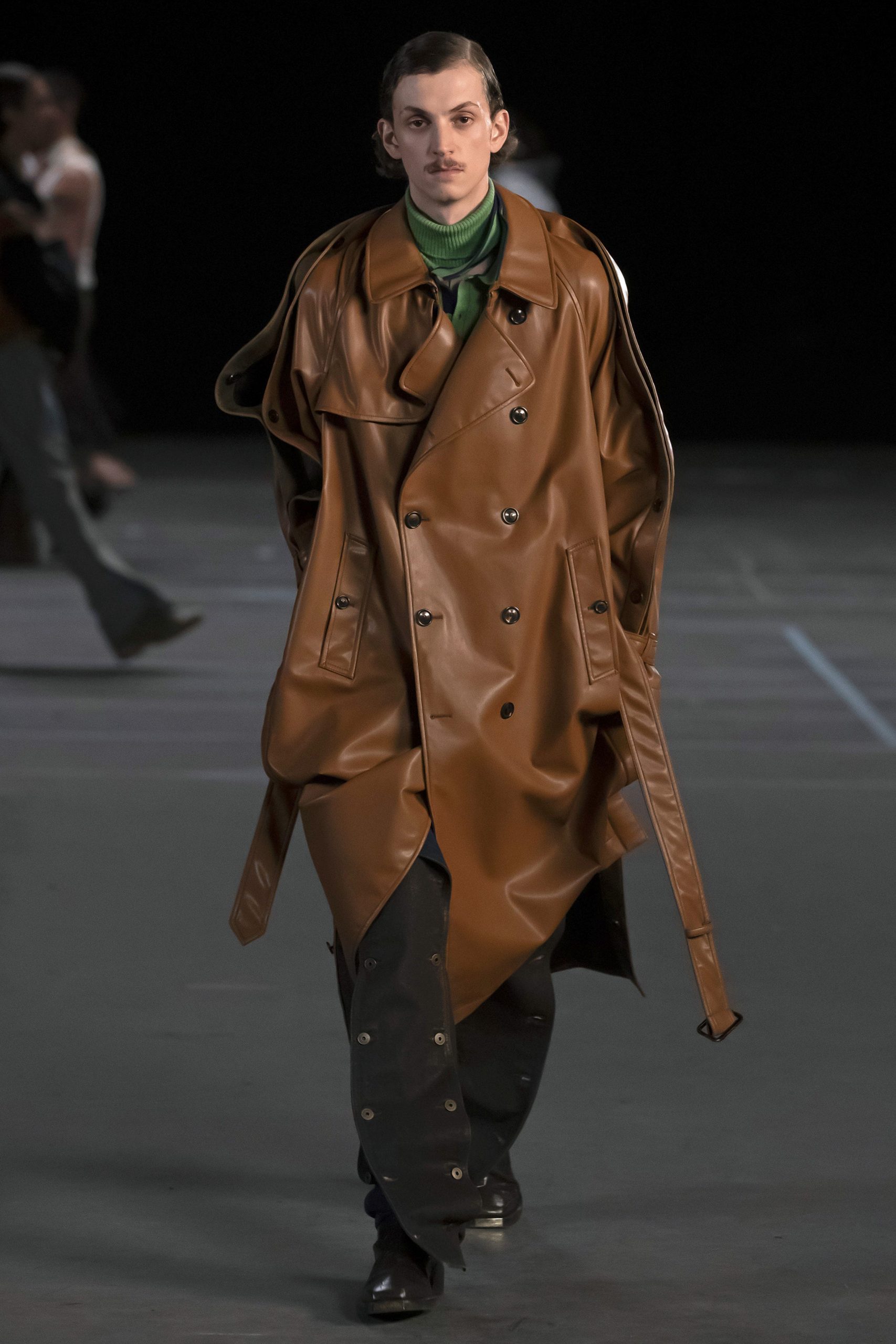 xu hướng thời trang thu đông 2021 áo trench coat