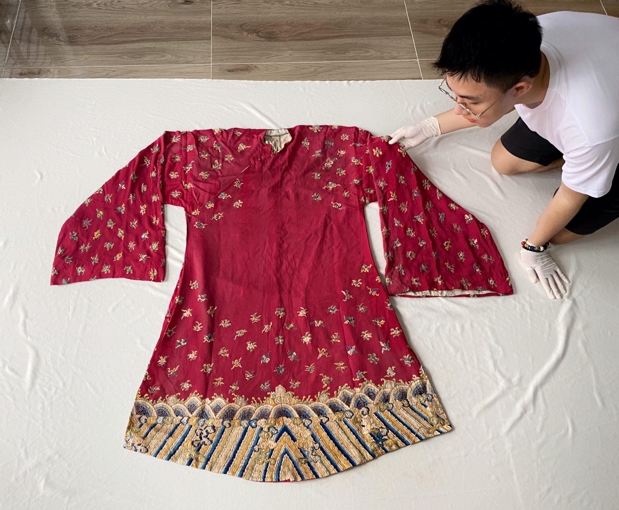 La Quốc Bảo và áo cưới hoàng gia triều Nguyễn từ Hà Lan