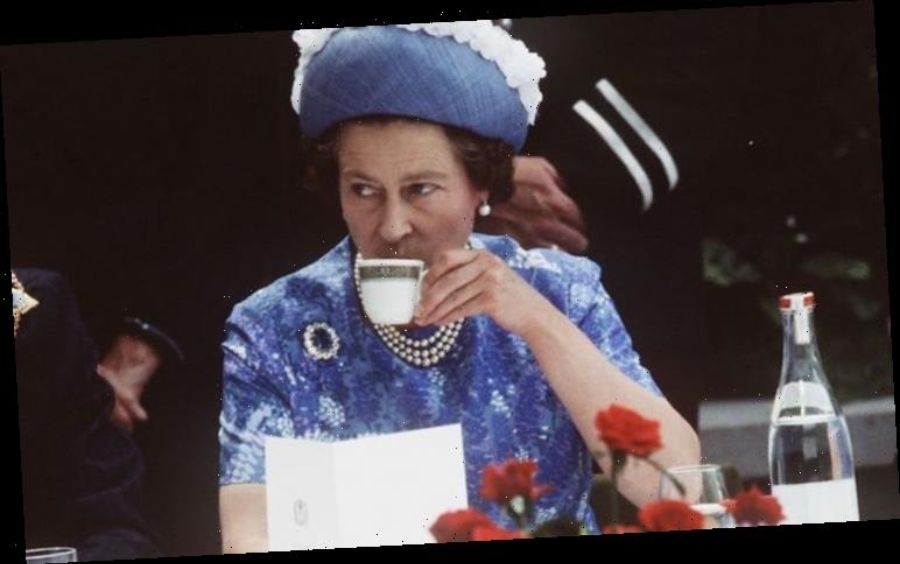 Những vị công nương, nữ hoàng say mê với trà.